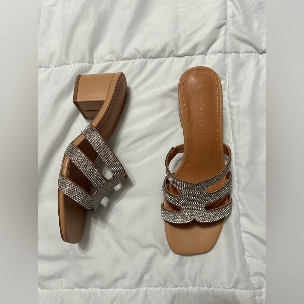 Madden Girl  Elaine-r Slide Sandal rhinestone-embellished Women’s 8